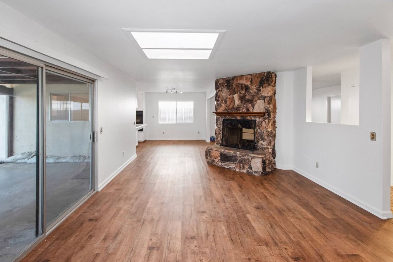 1370 5th St - Photo 5 of 38