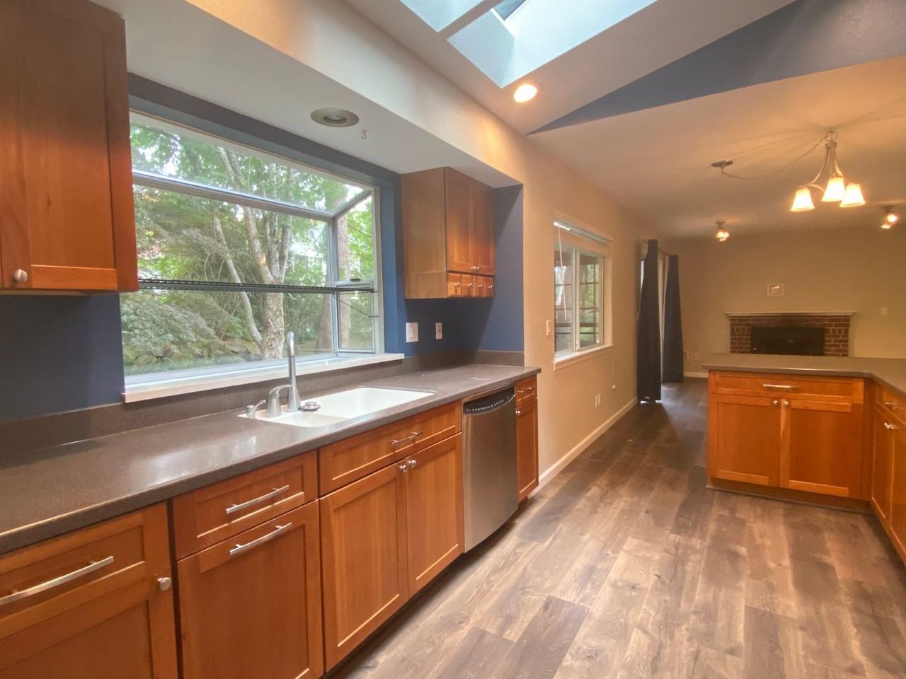 12525 93rd Ave Ne - Photo 6 of 17