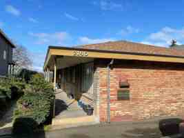 featured image of 2140 9th Ave W #5