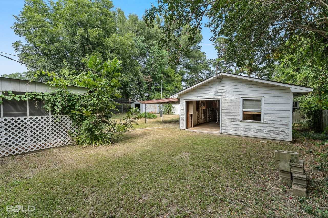 4015 Esplanade Ave - Photo 2 of 25