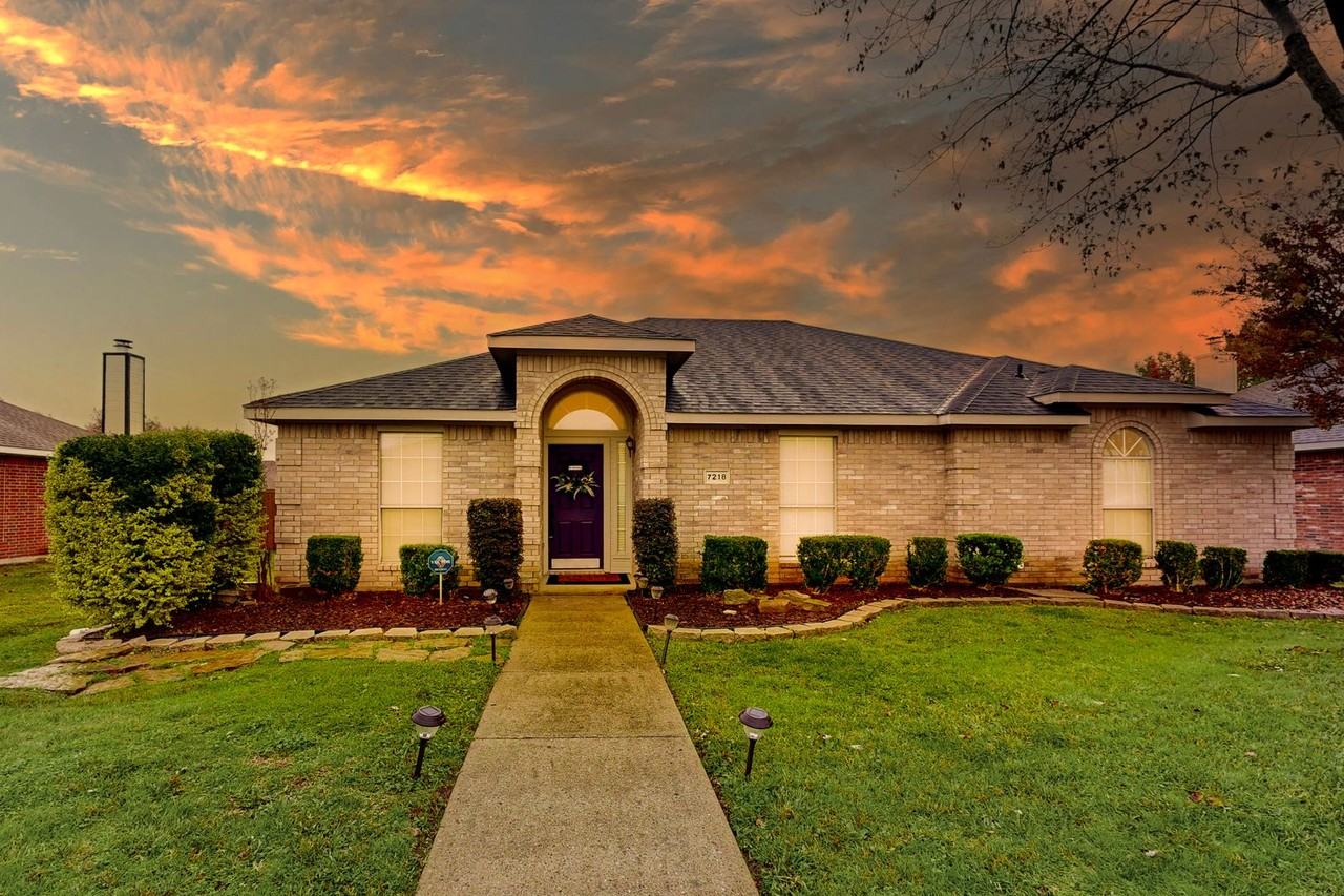 7218 Maplewood Dr