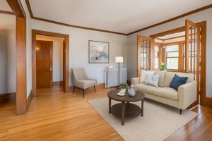 featured image of 1702 Hague Ave