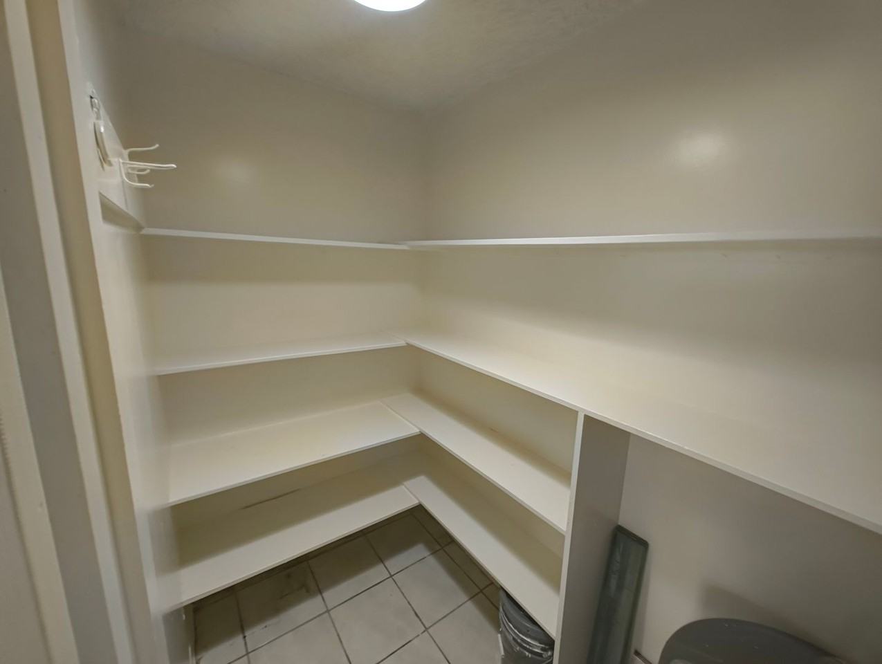 2442 Kuhio Ave #601 - Photo 4 of 11