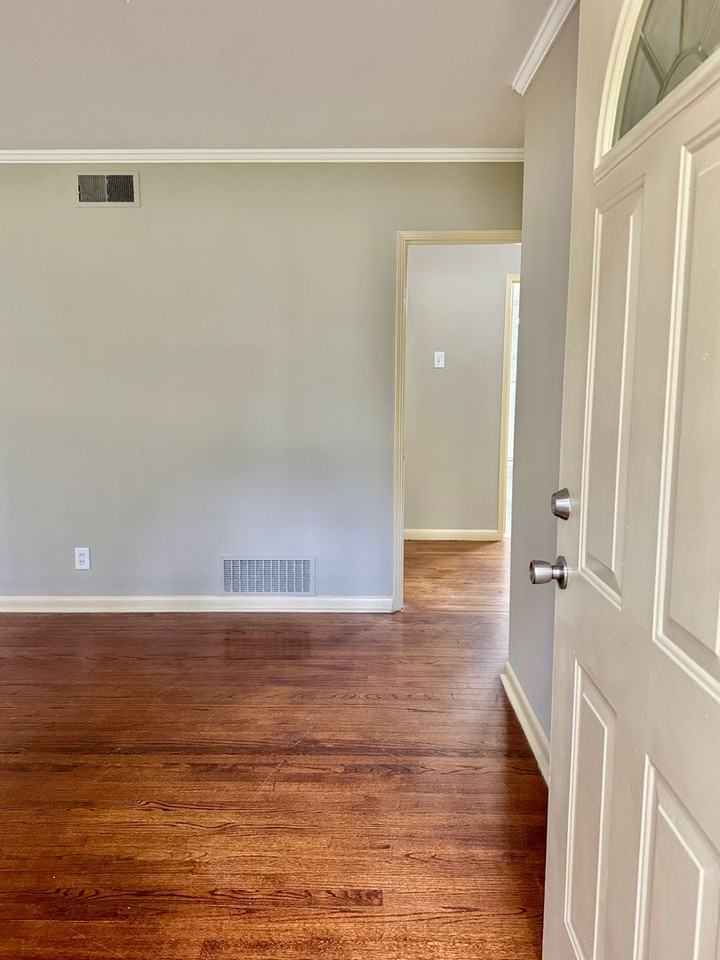 320 Green Ridge Road - Photo 5 of 31