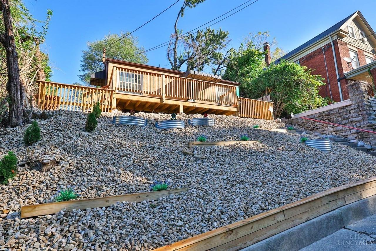 632 Straight Street - Photo 2 of 23