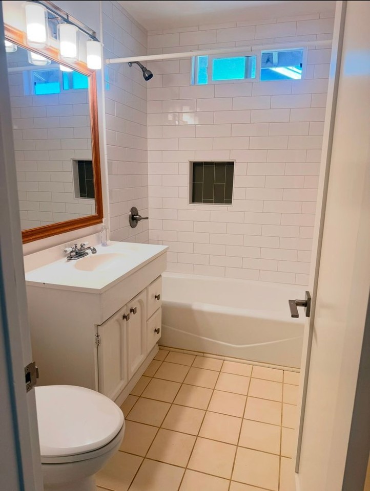 547 Inwood Dr - Photo 7 of 11