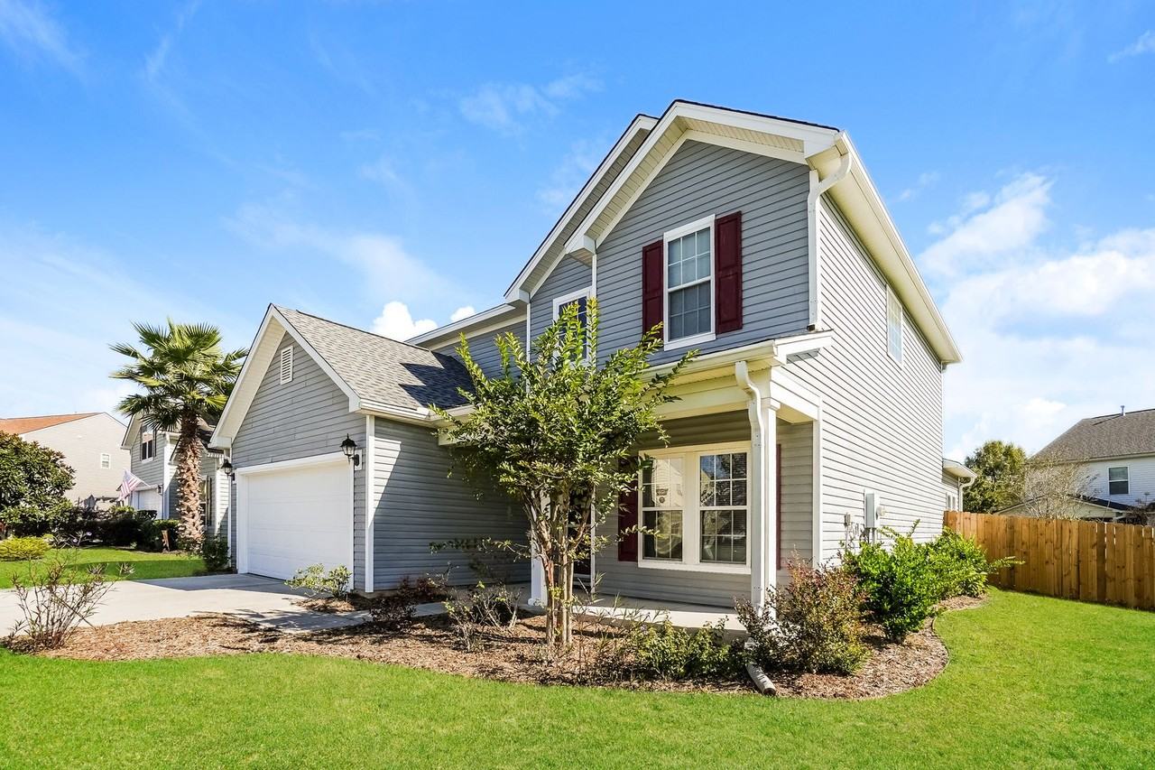 614 Parkwood Drive - Photo 3 of 18