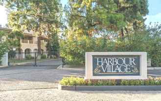 5200 S Lakeshore Dr - Photo 1 of 1