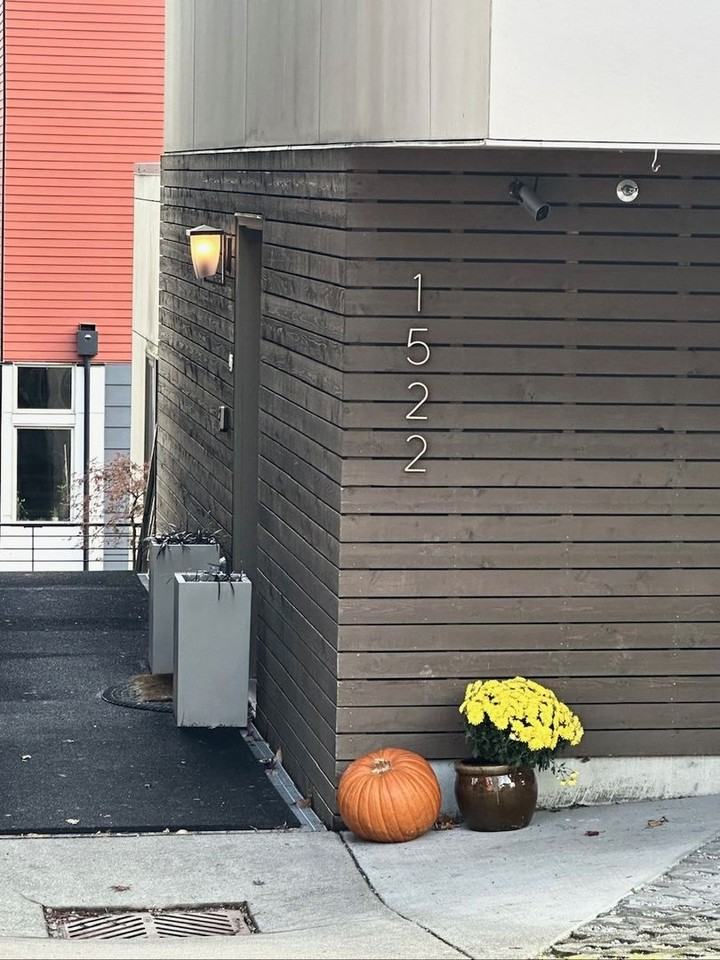 1522 18th Avenue South - Photo 3 of 28