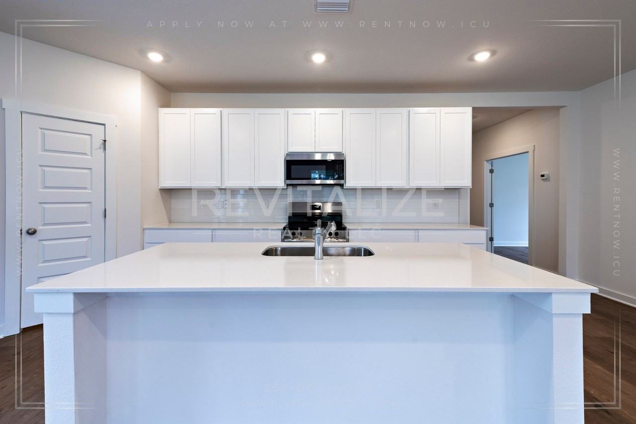 3851 Foley Ln - Photo 6 of 48