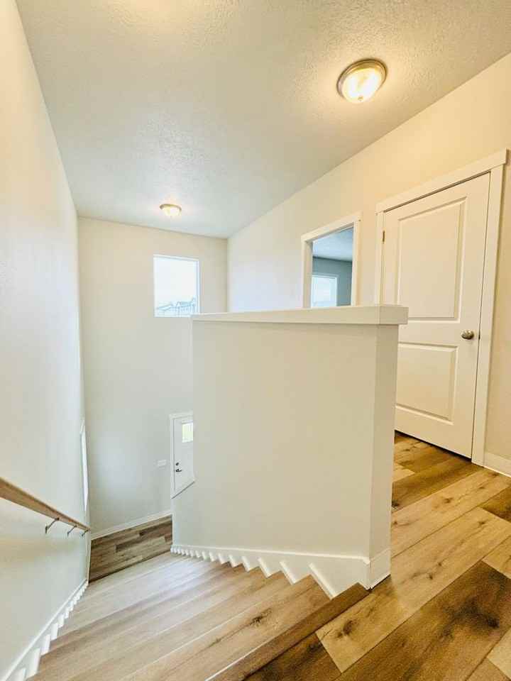 2434 Leonard Ln - Photo 5 of 15