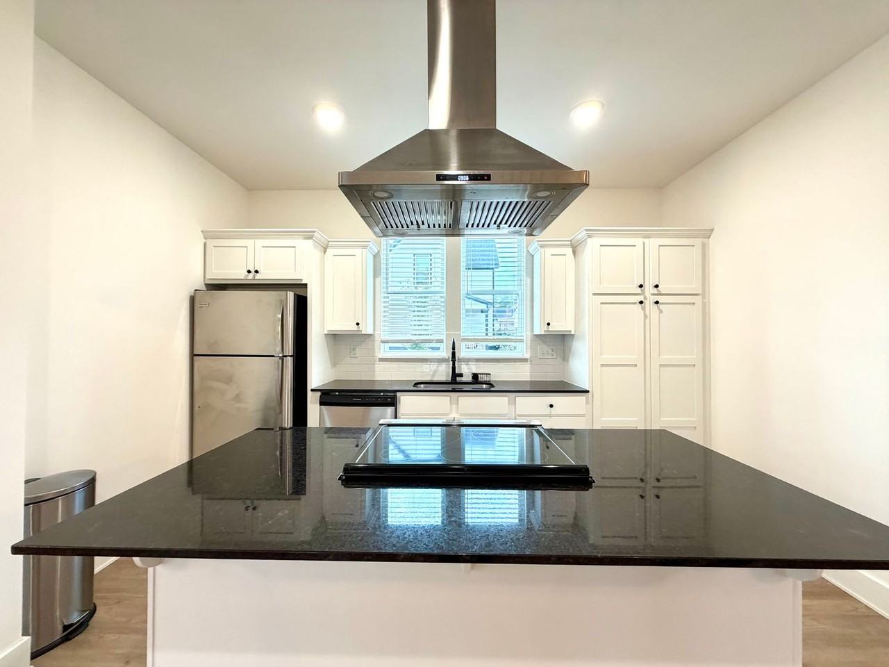 890 S One Mile Rd - Photo 5 of 18