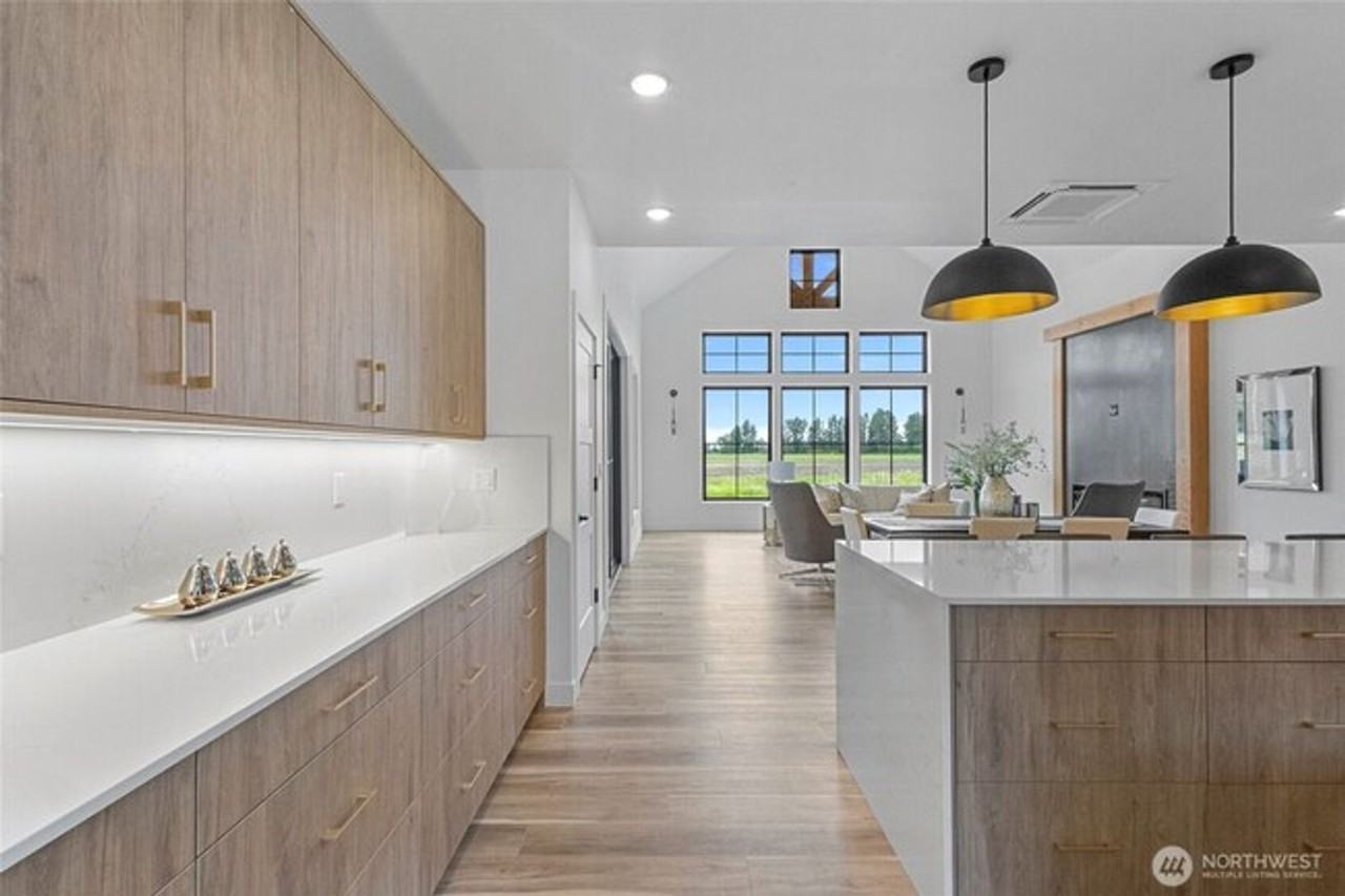 227 Skipping Stone Loop - Photo 5 of 17