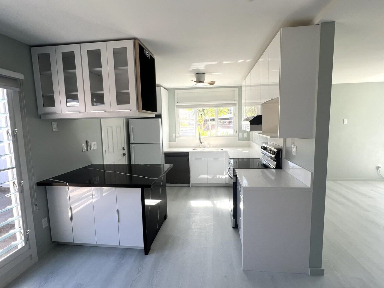 121 Koko Isle Cir #3301 - Photo 3 of 22