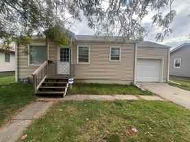 3025 5th Ave - Photo 1 of 1