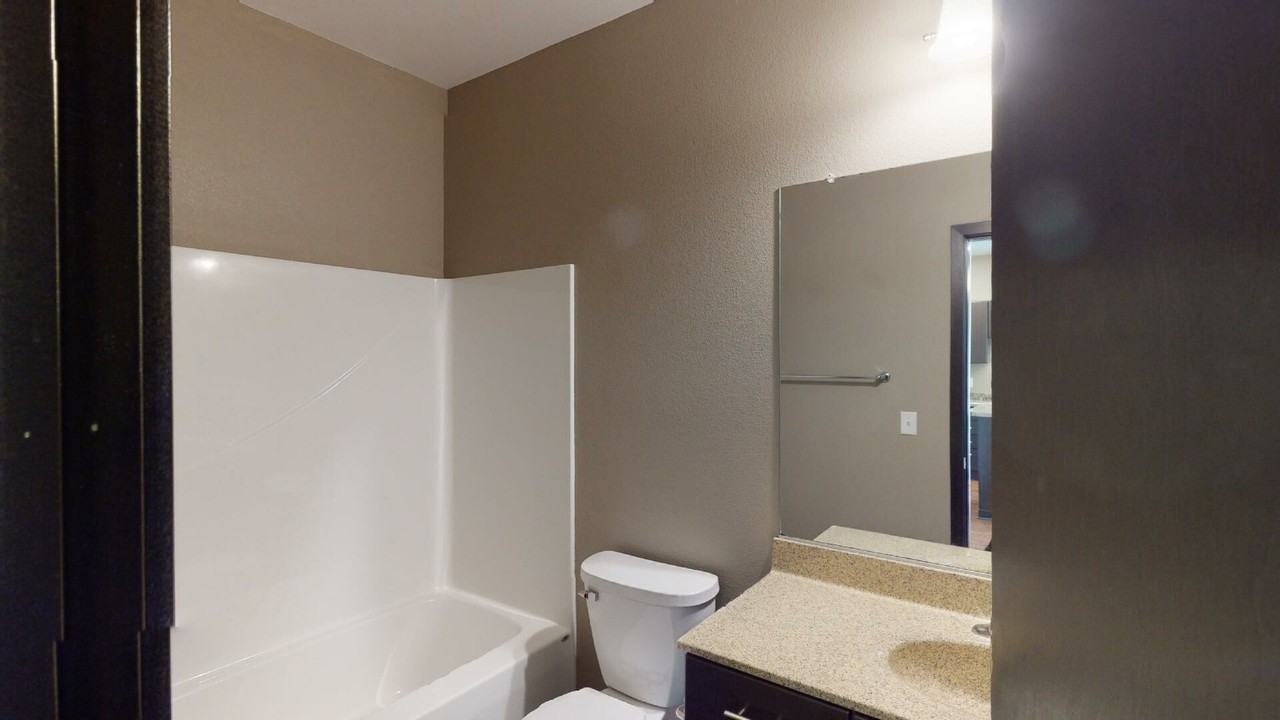 Metro Crossing - Student Housing - Photo 2 of 50