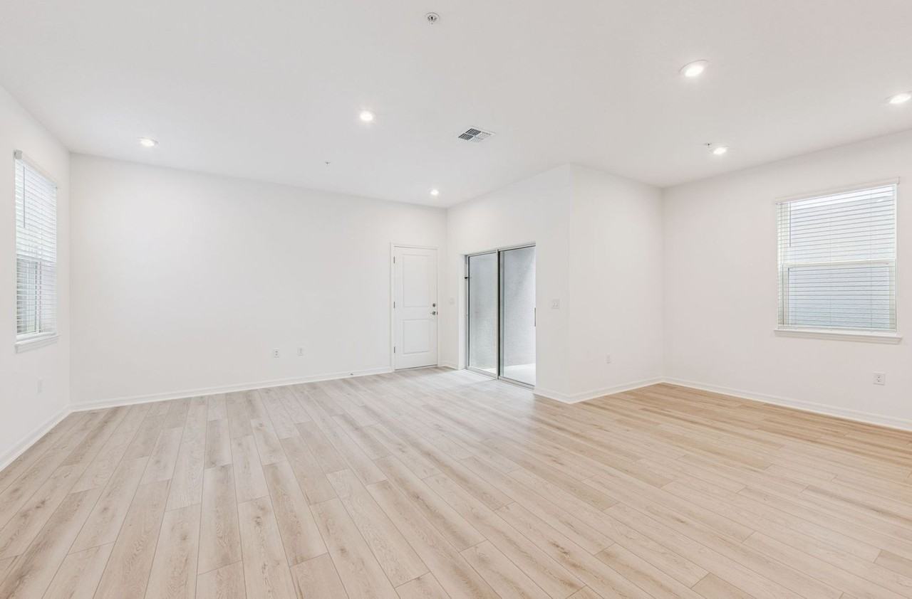 457 Belmond Dr - Photo 4 of 31