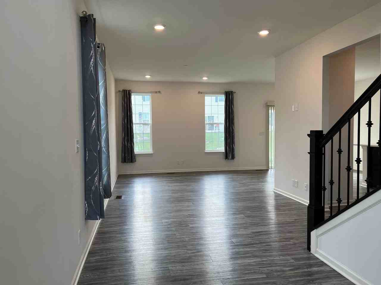 1231 Hawk Hollow Drive - Photo 3 of 22