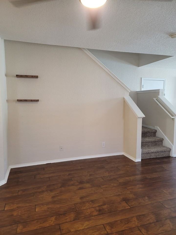 4923 Bending Elms - Photo 7 of 24