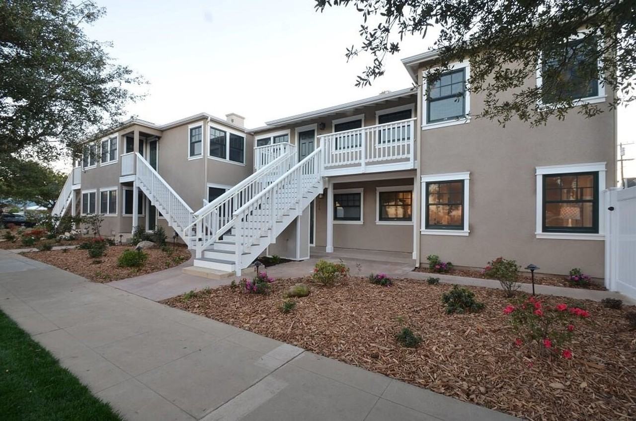 718 7th Street - Photo 2 of 15