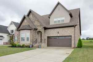 featured image of 804 Jersey Dr