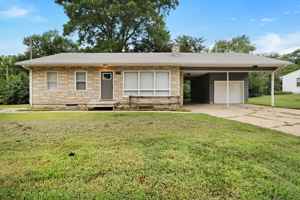 featured image of 1870 Elaine Dr