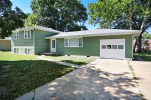 featured image of 1840 Elaine Dr