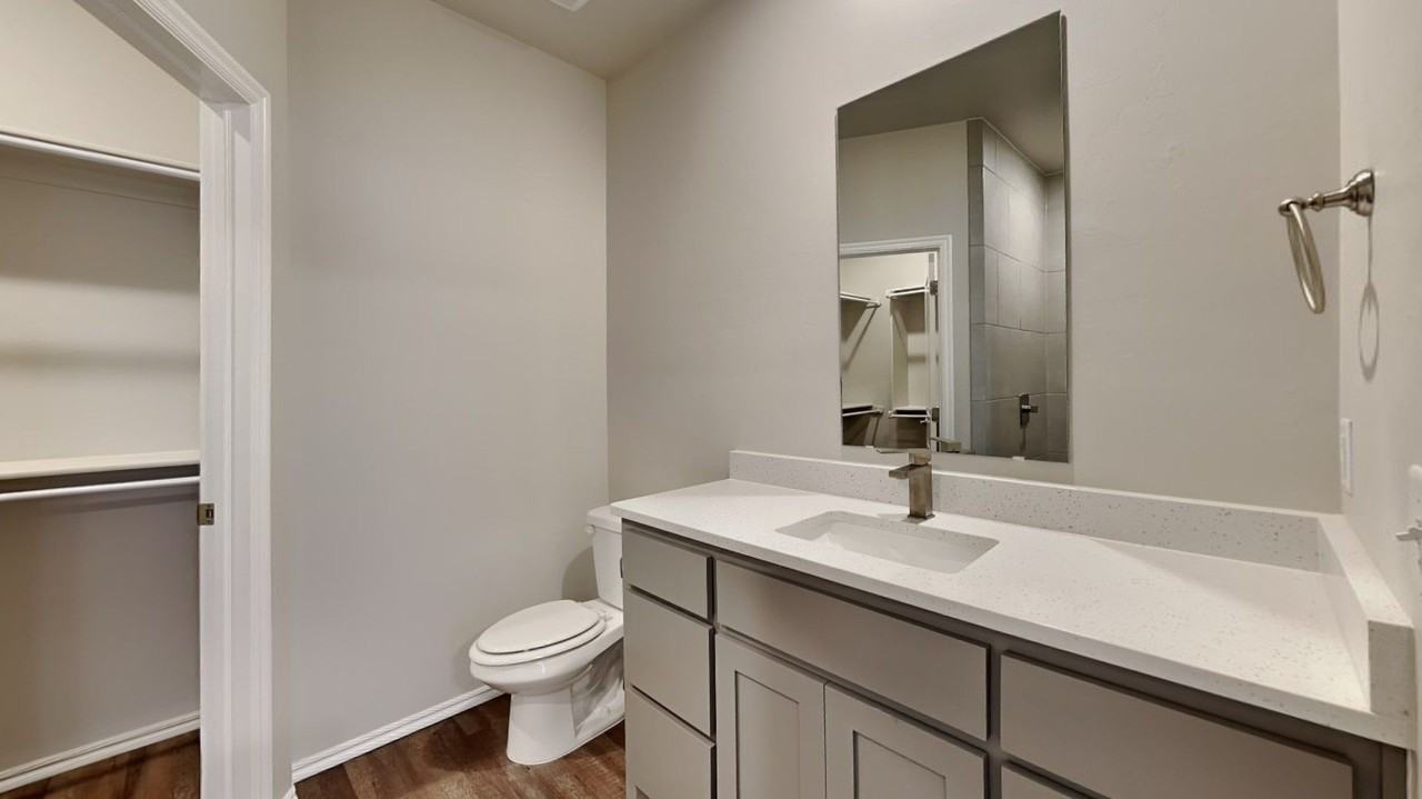 9321 Nw 125th St - Photo 7 of 19