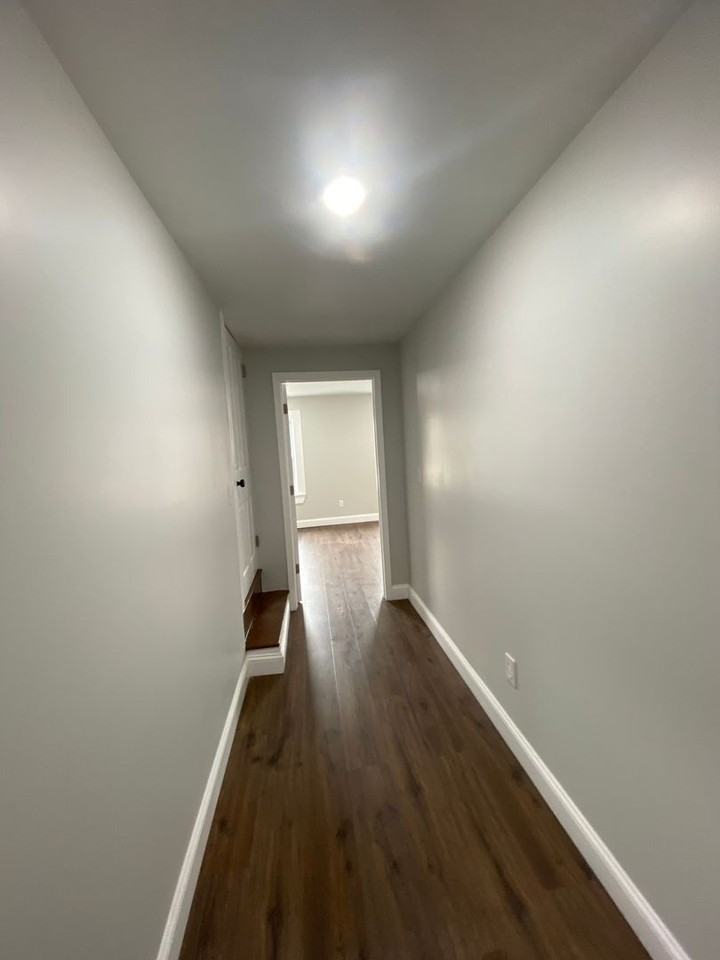 617 Bay St - Photo 6 of 12