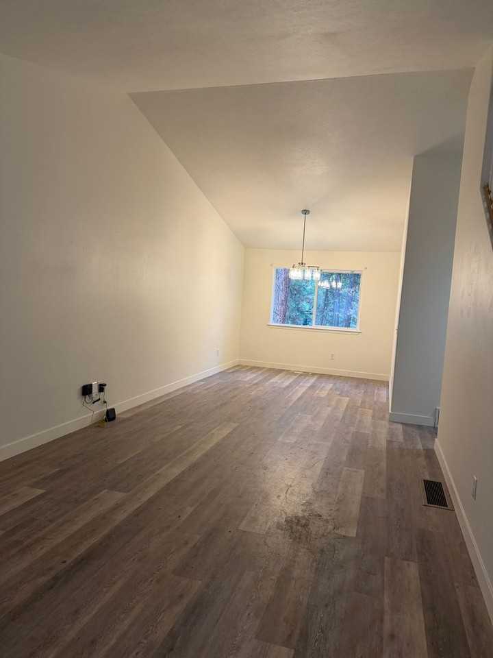 11112 North Waikiki Road - Photo 3 of 19