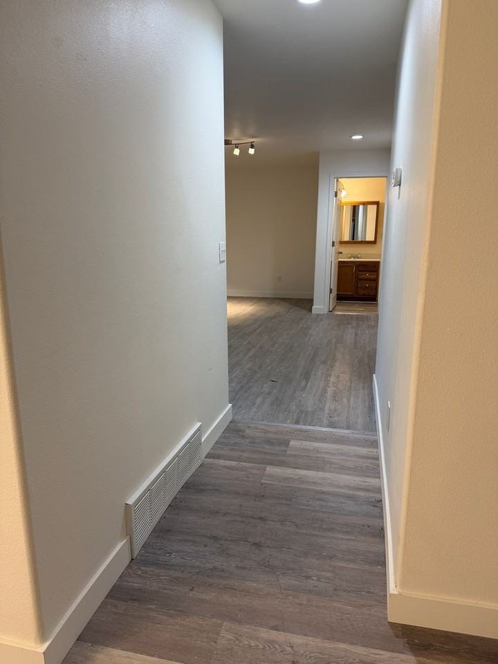 11112 North Waikiki Road - Photo 4 of 19