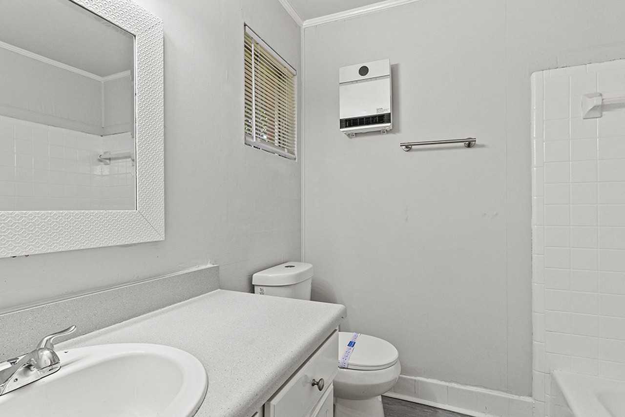 Blue Pines Apartments - Photo 6 of 11