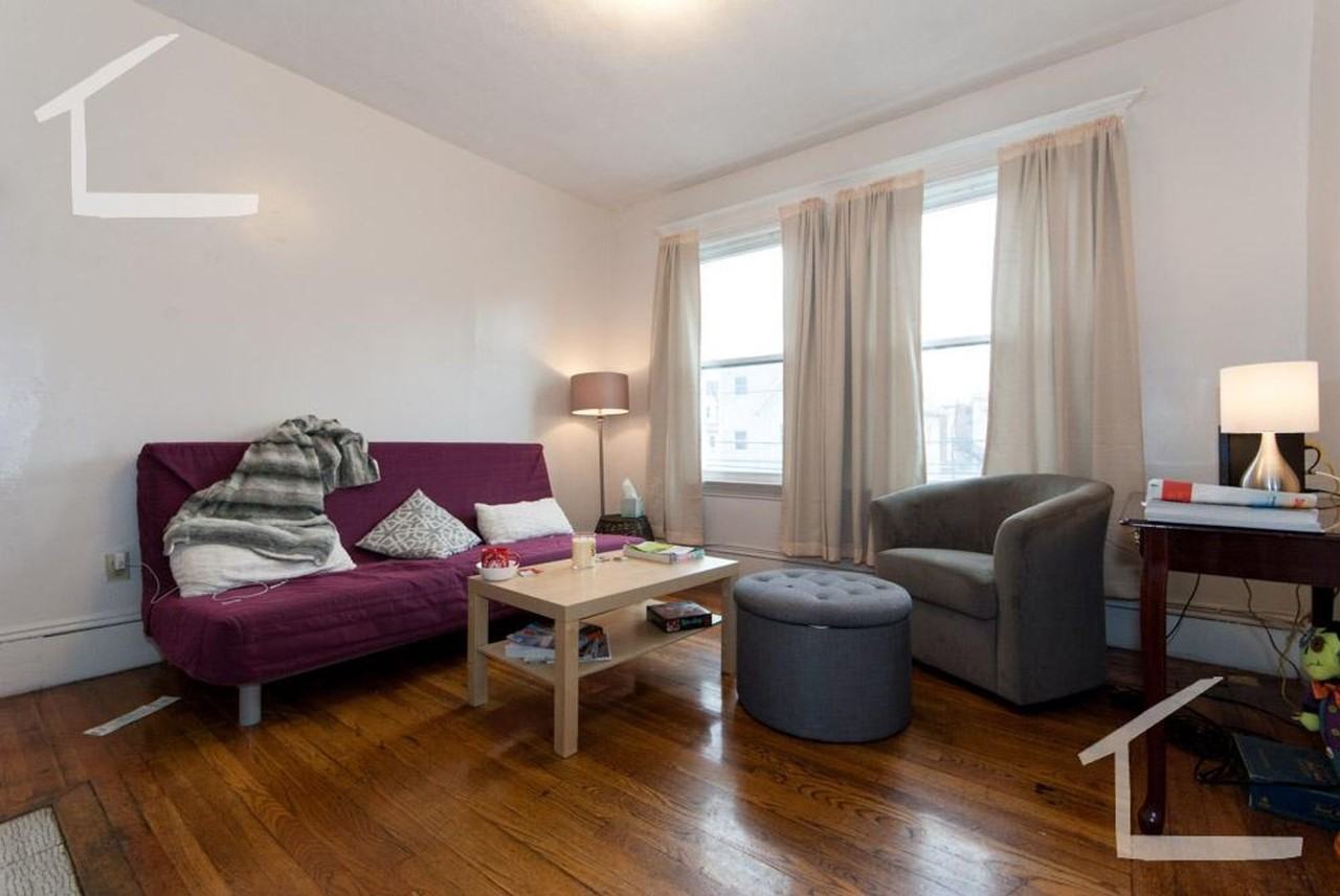 5 Ashford St - Photo 2 of 7