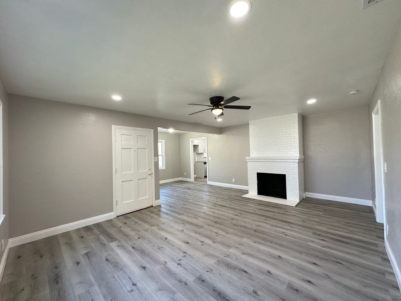 1523 Maryland Ave - Photo 3 of 19