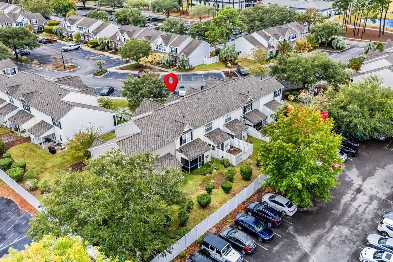 3574 Evergreen Way - Photo 4 of 50