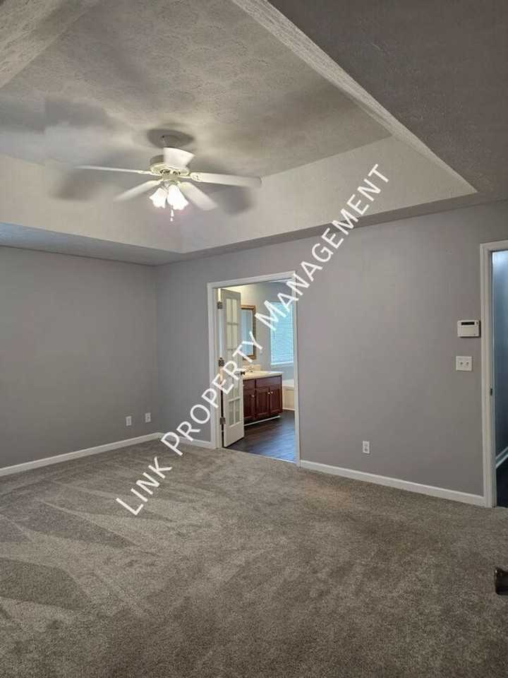 6383 Rim Crest Ln - Photo 6 of 48