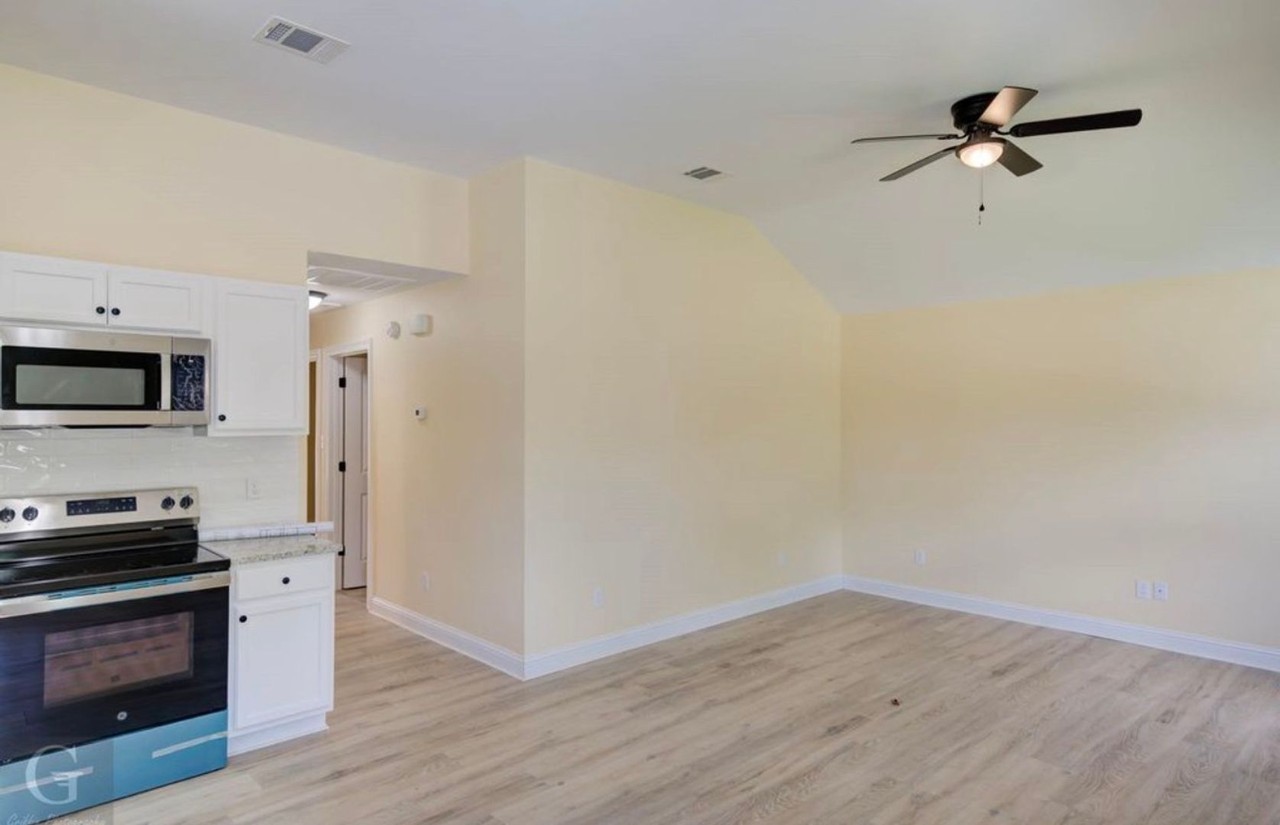 1314 Becky St - Photo 3 of 11