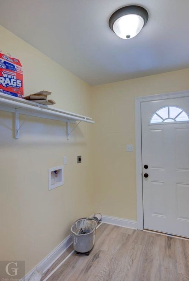 1314 Becky St - Photo 5 of 11