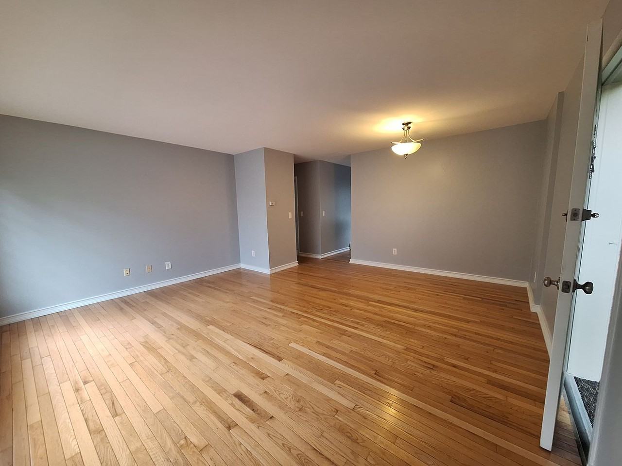 436 Romeo Rd #311 - Photo 4 of 22