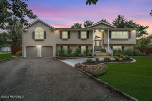 61 61 lynn - Photo 1 of 1