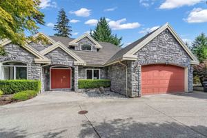 featured image of 3556 Lakedale Avenue