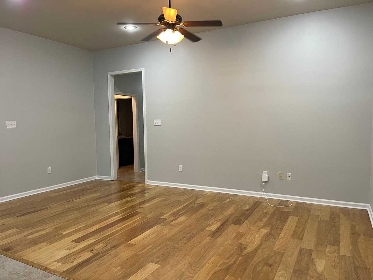 525 Oakley Blvd - Photo 5 of 23