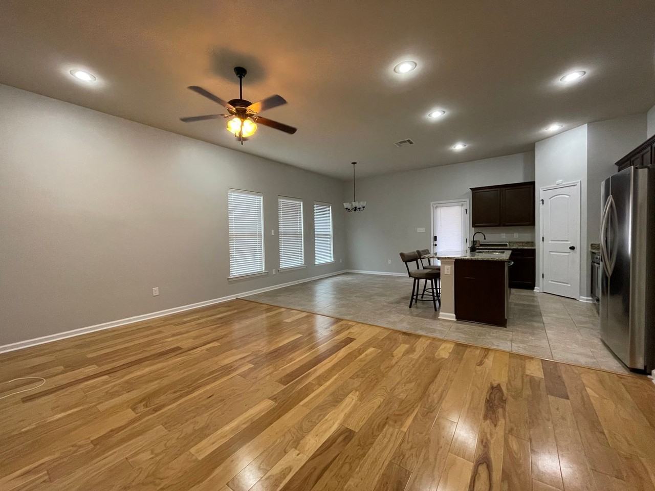 525 Oakley Blvd - Photo 7 of 23