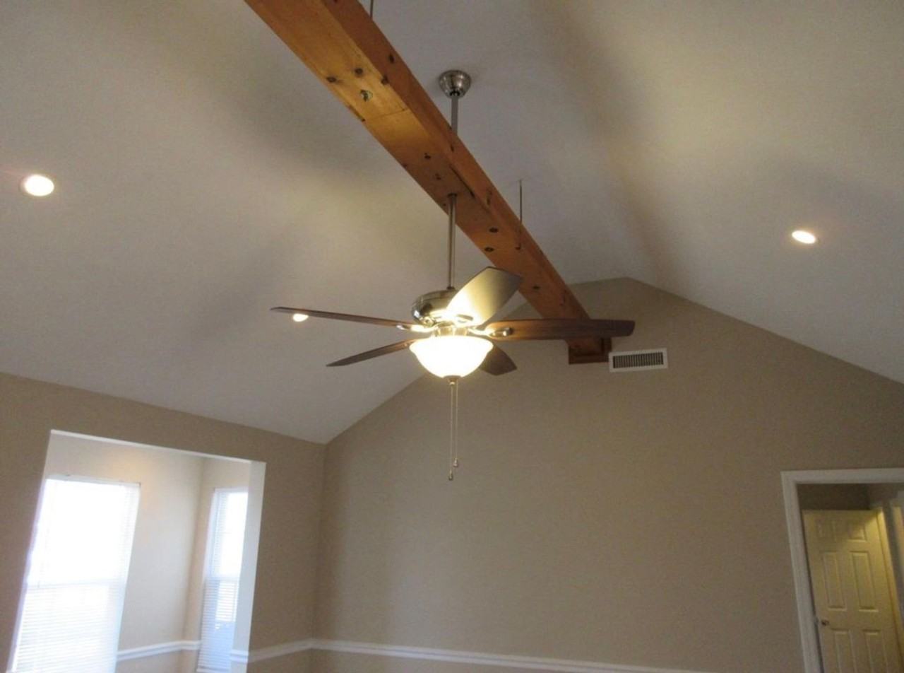 1551 Ridgemont Dr - Photo 3 of 26