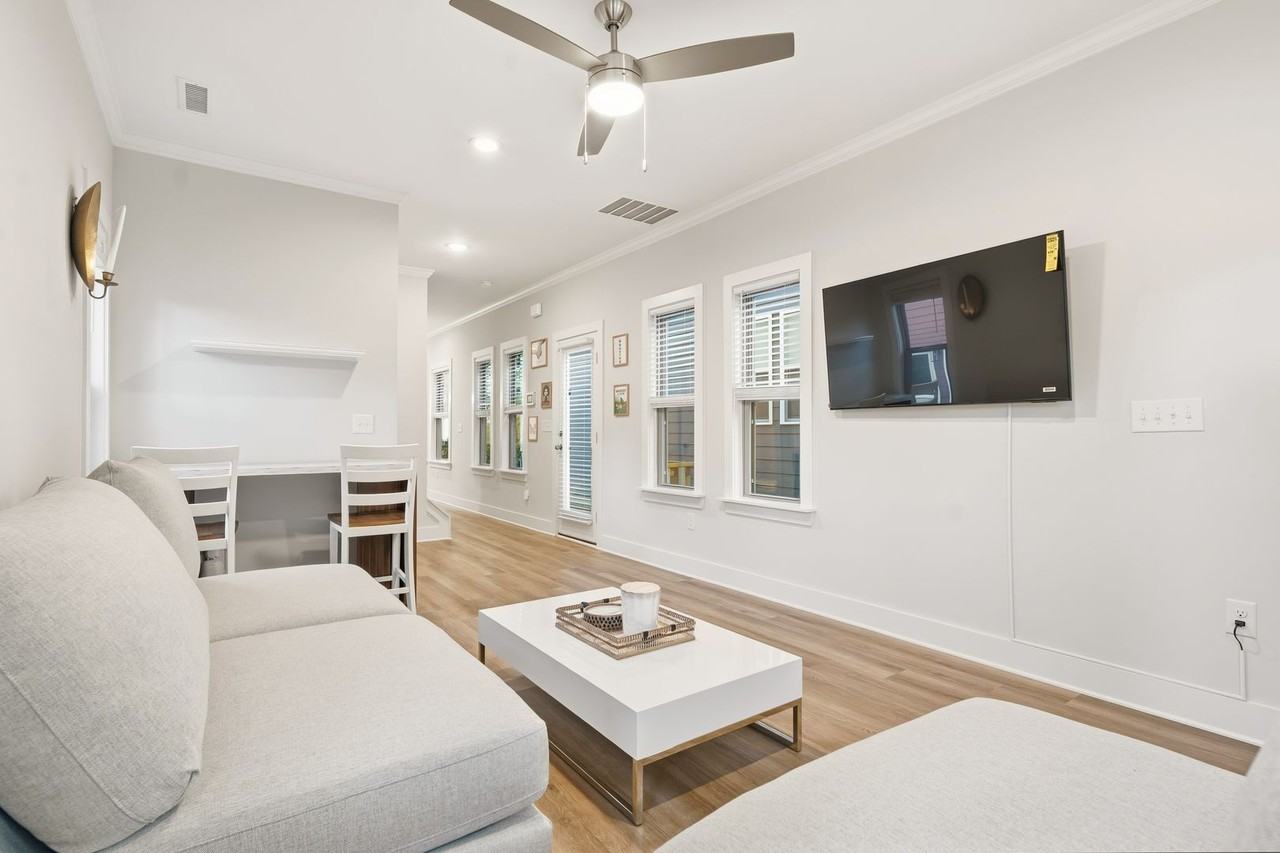 901 Linwood Ave - Photo 2 of 20