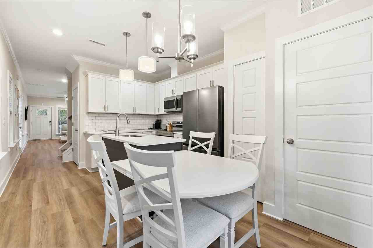 901 Linwood Ave - Photo 6 of 20