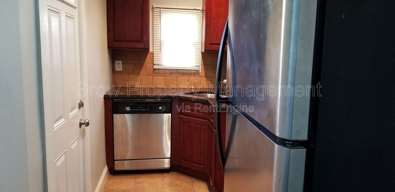 1645 South Newkirk Street - Photo 3 of 9