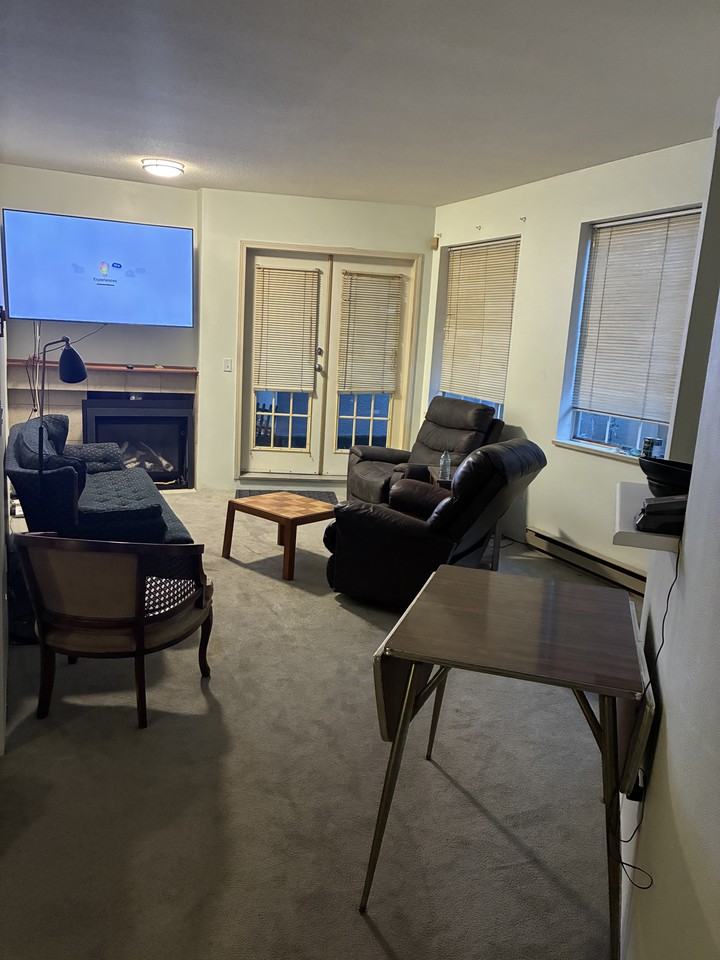 125 18th Street West #108 - Photo 4 of 11