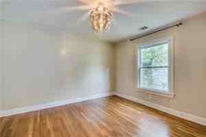 featured image of 2206 Iva Ln