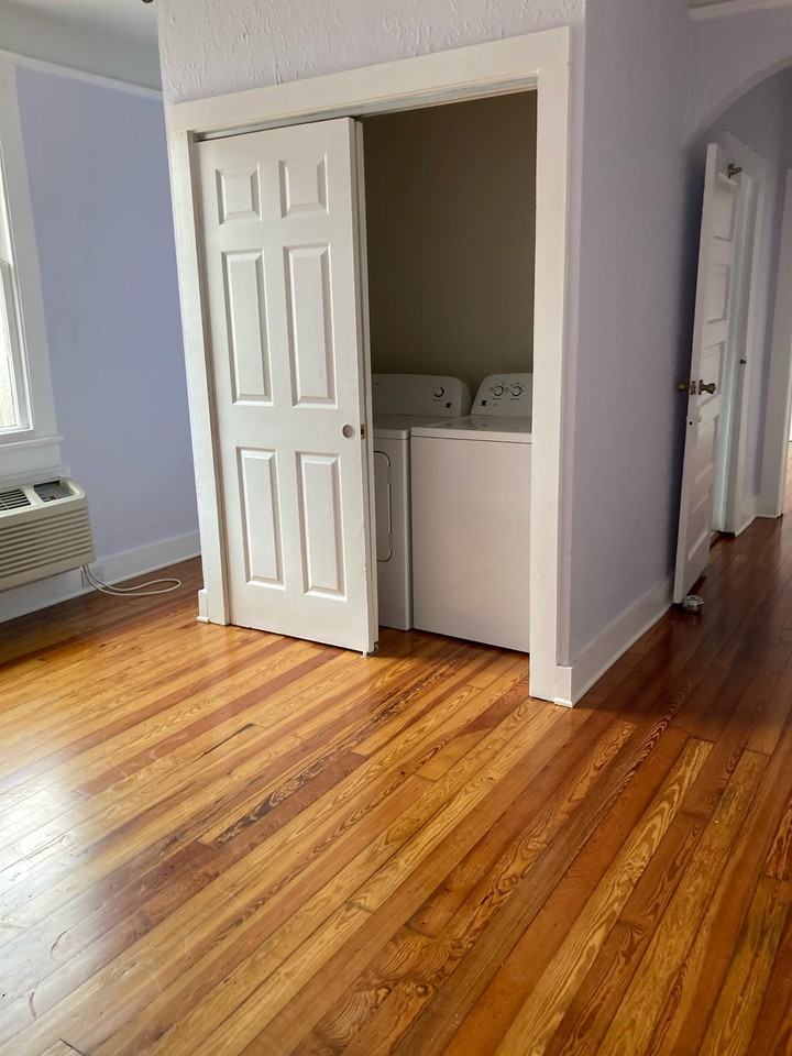 2404 Jasmine St - Photo 6 of 16